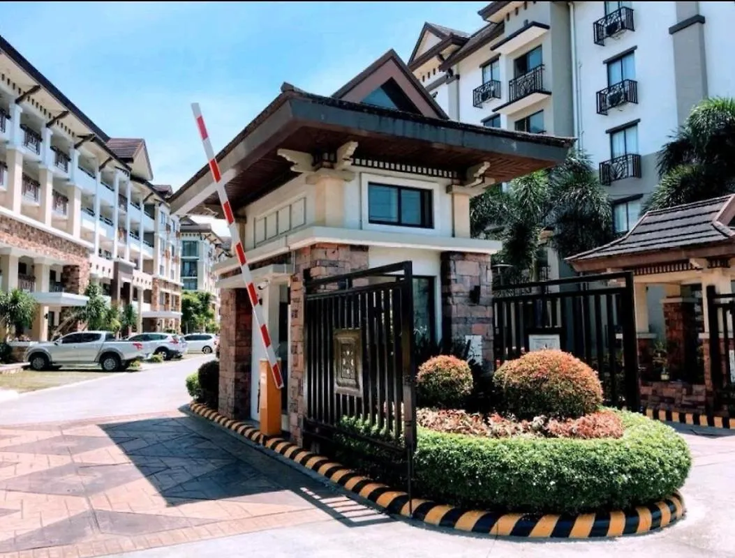 Apartment Cozy 2Br With Free Pool Beside Sm City Mall Davao Philippines