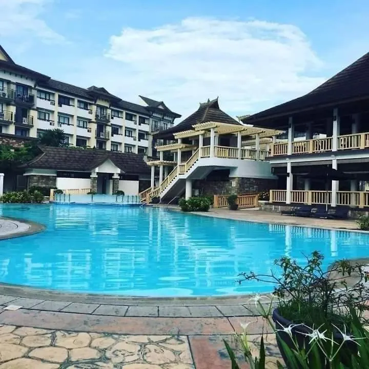 Cozy 2Br With Free Pool Beside Sm City Mall Davao Apartment